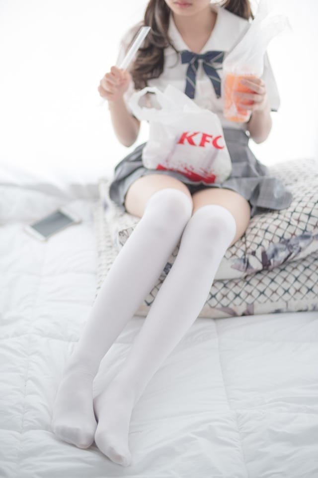 森萝财团 – R15-009 床上JK白丝[84P402M]-1