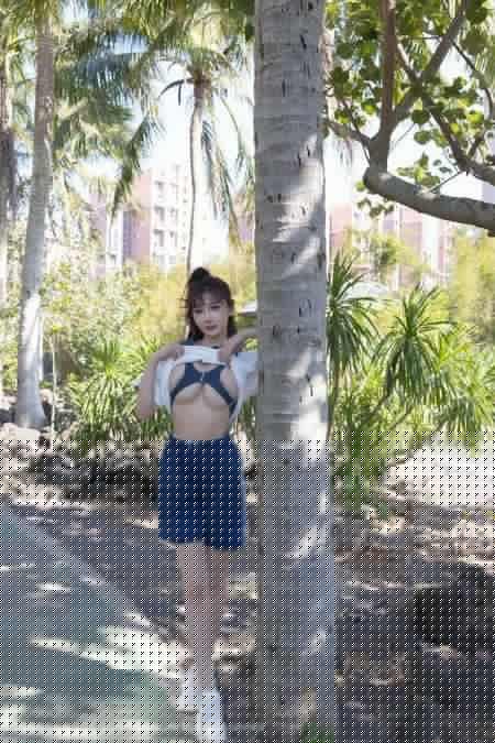 [Xiuren秀人网] 2025.03.06 NO.9979 陆萱萱 [85P 912.22 MB]